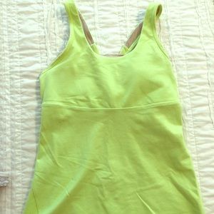 Lululemon top